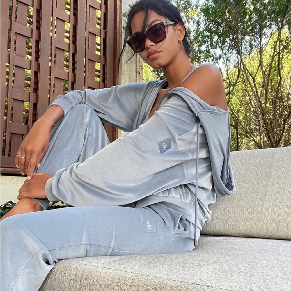 ALO Yoga Light Gray shimmer Velour Track Pants